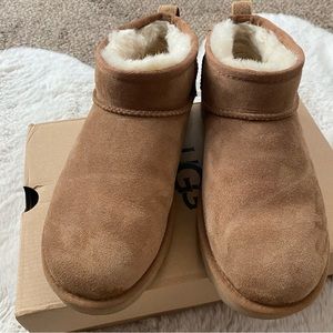 Ugg Ultra Mini Chesnut boots